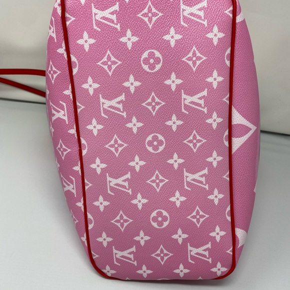 ❌TRADED❌ Louis Vuitton MM Neverfull Escale Rouge - Picture 5 of 7